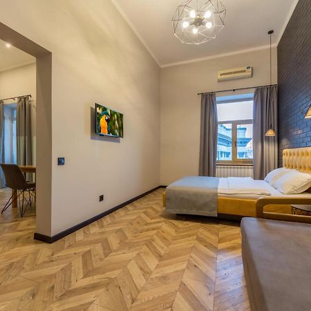 Idea Design Apart-Hotel Prorizna Kiev Bagian luar foto